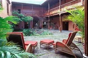 ホテル Livvo La Quinta Roja