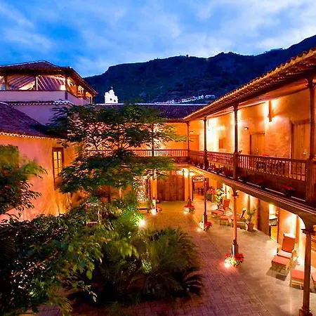 Livvo La Quinta Roja ホテル