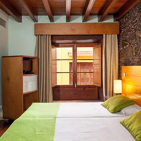 Livvo La Quinta Roja Hotel 4*