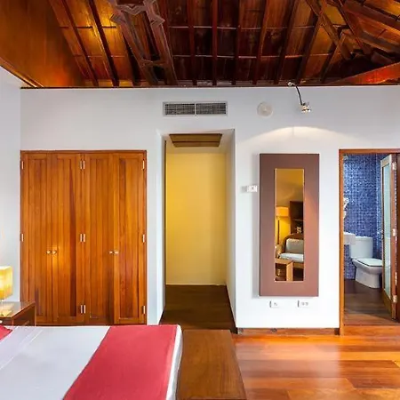 Szálloda Livvo La Quinta Roja