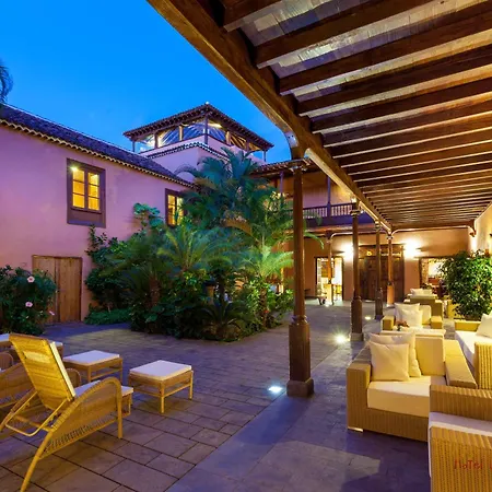 Szálloda Livvo La Quinta Roja 4*