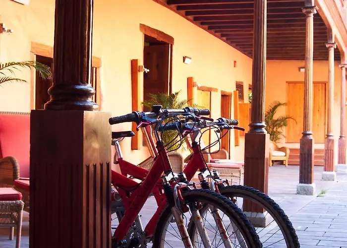 酒店 Livvo La Quinta Roja 4*