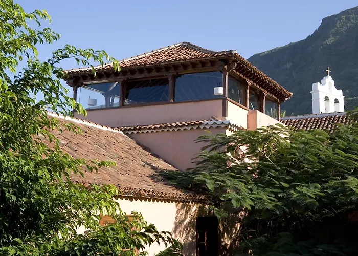 Livvo La Quinta Roja