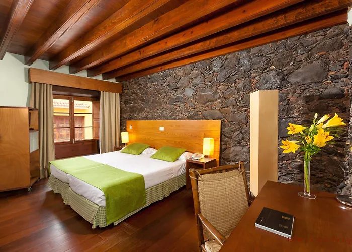 Livvo La Quinta Roja 酒店 4*