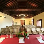 Livvo La Quinta Roja
