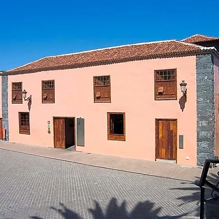 Livvo La Quinta Roja