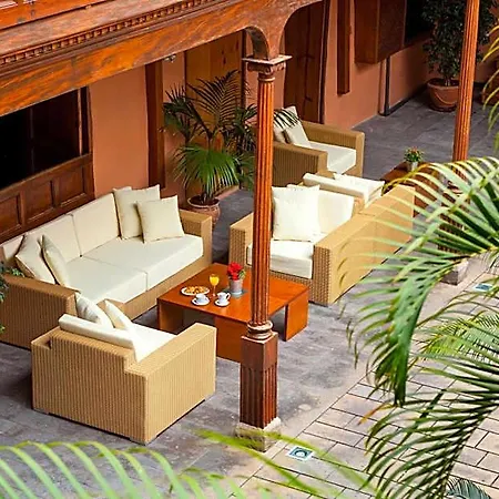 Hotel Livvo La Quinta Roja 4*