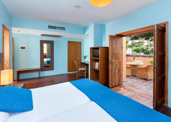 Livvo La Quinta Roja Hotel