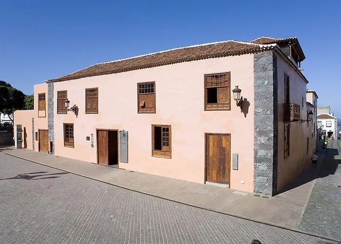 Livvo La Quinta Roja