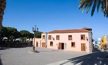Livvo La Quinta Roja מלון 4*