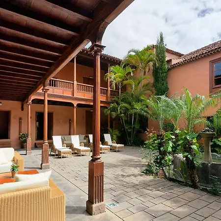 Livvo La Quinta Roja Hotel