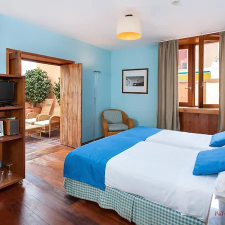 Livvo La Quinta Roja Hotel 4*